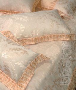 The best selection of textiles from Italy. 