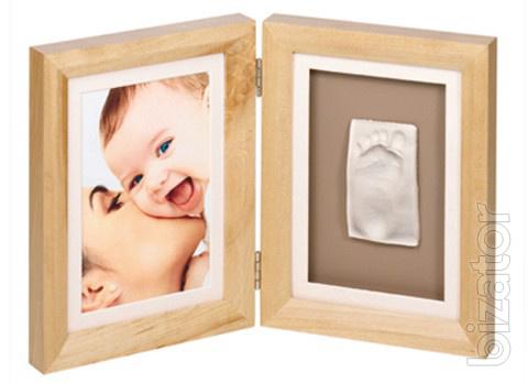 Prints and casts of Baby Art 