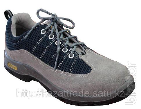 Work shoes and safety shoes, overalls from the manufacturer 