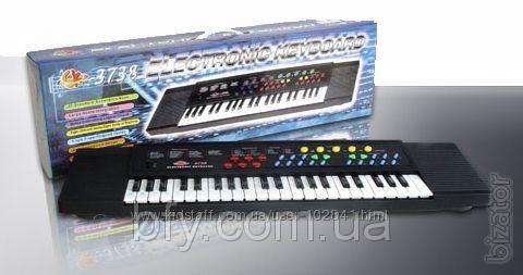 Synthesizer with microphone "Electronic Keyboard" 