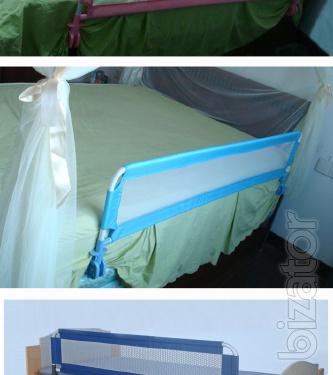 A protective barrier on baby bed 1, 02M. , 1, 52m. Cheaper is not. 