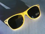 Sunglasses in classic colored rims 