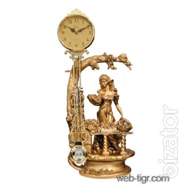 Mantel clock c pendulum Girl with flowers Jibo 117A 