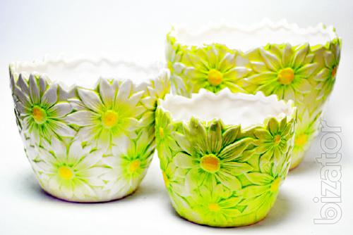 Decorated ceramic pots 