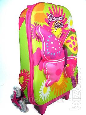 Children's suitcases on wheels for interesting trips (Italy) 