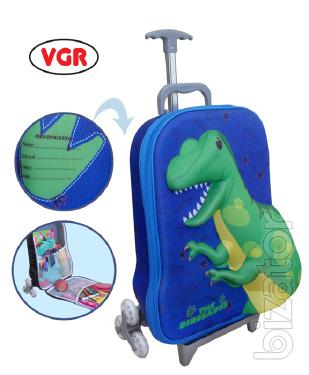 Children's suitcases on wheels for interesting trips (Italy) 