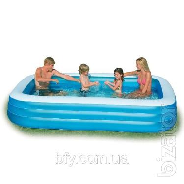 The pool is suitable for children aged 4 to 8 years 