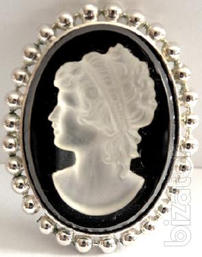 180grn NEW cameo Brooch , size mm 