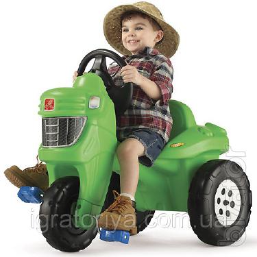 Children's tractor with pedals 