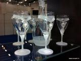 We offer wholesale exclusive dishes of Bohemian glass. 