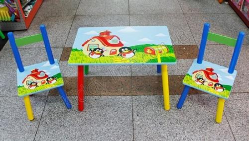 Children's tables and chairs are the most bright and beautiful !!! 