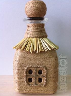 a carafe of House a decanter Katinka 