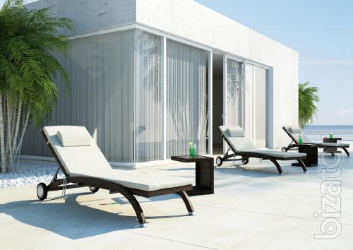 The Luna Chaise Lounge 
