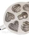 Form for baking nuts - Oreshnitsa - Cuts (average) 