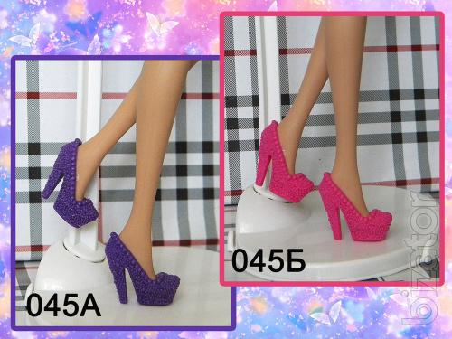 Shoes for Barbie dolls 
