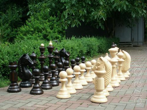 We offer a large chess, wood street. 