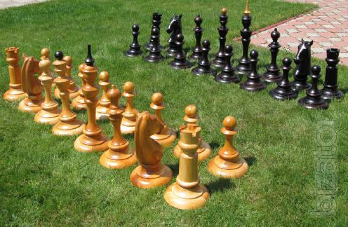 We offer a large chess, wood street. 