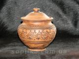 Ceramic pots for baking with the decor. Manual work.