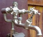 Bath faucet. Offer only for connoisseurs of antiquity! 