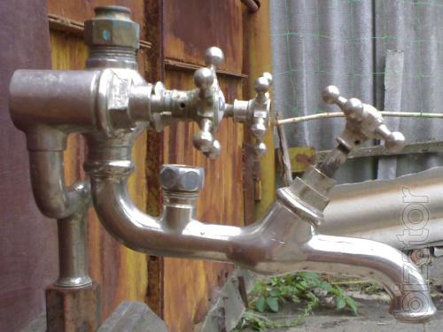 Bath faucet. Offer only for connoisseurs of antiquity! 
