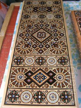 We offer backgammon and chess wholesale. 