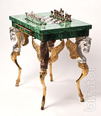 We offer backgammon and chess wholesale. 