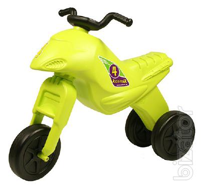 Children's educational bikes for active children 1 to 4 years from the manufacturer. The action is. 