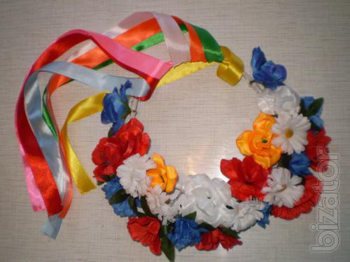Wreaths of artificial flowers 