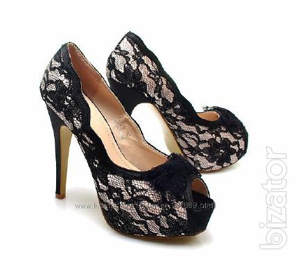 Beautiful, cheap shoes with Poland. 