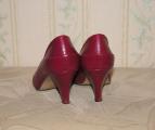 Women's shoes crimson 