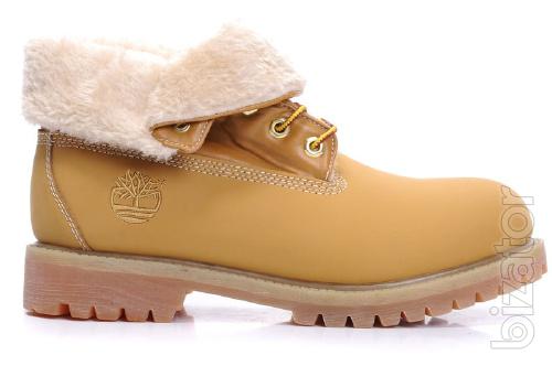 Classic red boots Timberland Roll Top with fur 
