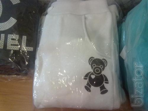 Women's tracksuits at low prices 