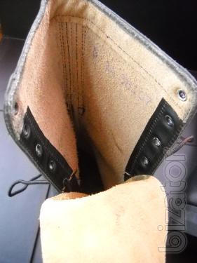 Sell boots. Size 35 