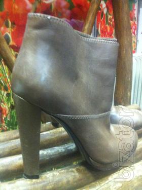 Exclusive Sebastian boots 