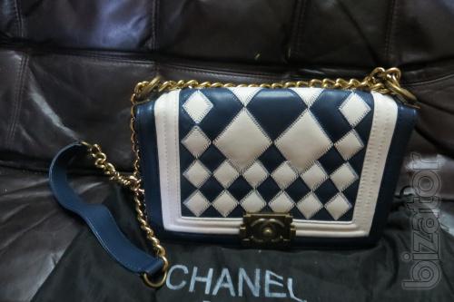 Flash sale on Women's branded handbags.Dior,Chanel,Prada,m & e m & e,Gucci,Lanvin,Luiviton,Alexander Wang,Barbary. 