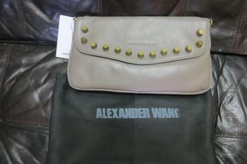 Flash sale on Women's branded handbags.Dior,Chanel,Prada,m & e m & e,Gucci,Lanvin,Luiviton,Alexander Wang,Barbary. 
