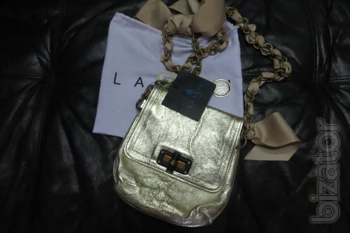 Flash sale on Women's branded handbags.Dior,Chanel,Prada,m & e m & e,Gucci,Lanvin,Luiviton,Alexander Wang,Barbary. 
