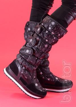 Boots quilted, different models in stock 