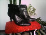 Ankle boots in black with decorative elements