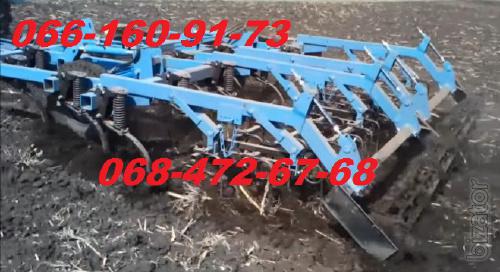 Solid cultivator KGS 4 with springs and harrow 