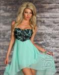 Women's clothing 