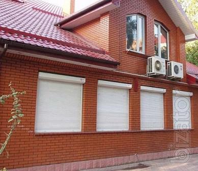 Защитные роллеты Днепропетровск ролшторы жалюзи тканевые роллеты гаражные ворота Защитные роллеты Днепропетровск ролшторы жалюзи тканевые роллеты гаражные ворота
